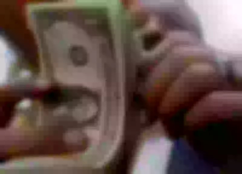 ارتفاع جنوني ومفاجئ في أسعار الدولار جعل الشعب المصري في حالة من الجنون لا يصدق ما يحدث!