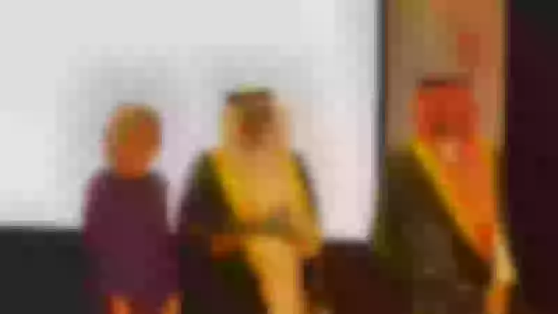 "شاهد تكريم زوجة الأديب غازي القصيبي في جامعة اليمامة بفيديو مؤثر"