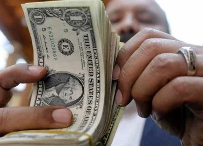 ارتفاع جنوني ومفاجئ في أسعار الدولار جعل الشعب المصري في حالة من الجنون لا يصدق ما يحدث!