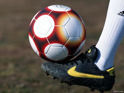 فاجعة تصيب الرياضة! قدم نجم كرة القدم المشهور مبتورة ومستبعد من الملاعب إلى الأبد.. تعرف على هويته الصادمة! (صورة)