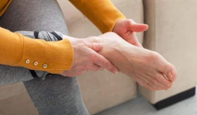 اكتشف العلاجات المنزلية الفعالة لآلام الكعب وتخلص منها نهائياً.. تجربة لا تقدر بثمن!