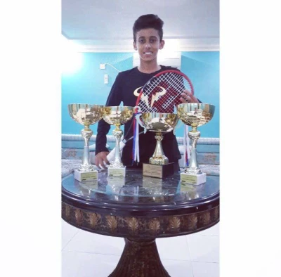 "راشد نواف: بطل أسيا للتنس الأرضي يحصد التكريم ويكتب تاريخًا جديدًا في الرياضة العربية"