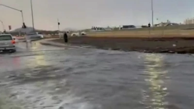 "فيديو: كيف ستتجنب السعودية تأثير السيول في الإمارات وعمان؟!"