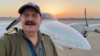 "رحلة مثيرة حول العالم: طيار سعودي يحلق بطائرته الصغيرة ويصور مشروع ذا لاين الضخم من السماء .. شاهد الفيديو المثير!"