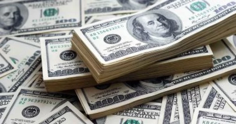 لحظة بلحظة.. صعود أسطوري للجنيه المصري أمام الدولار اليوم وتفاصيل عن مفاجئات ستحلق بالجنيه