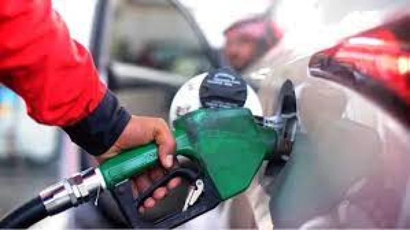 "كشف حصري: تغييرات جذرية في أسعار الوقود بالسعودية.. هل تتوقع السعر الجديد للتر الواحد؟!"