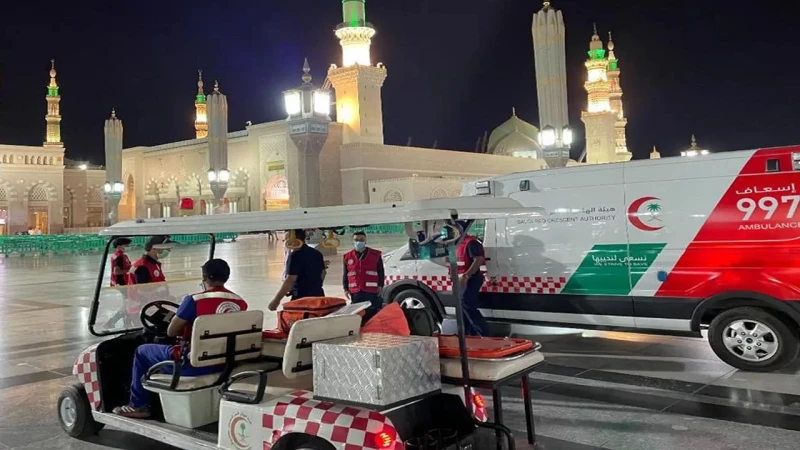 "معجزة في المدينة المنورة: كيف تم إنقاذ حياة رجل خمسيني في المسجد النبوي؟"